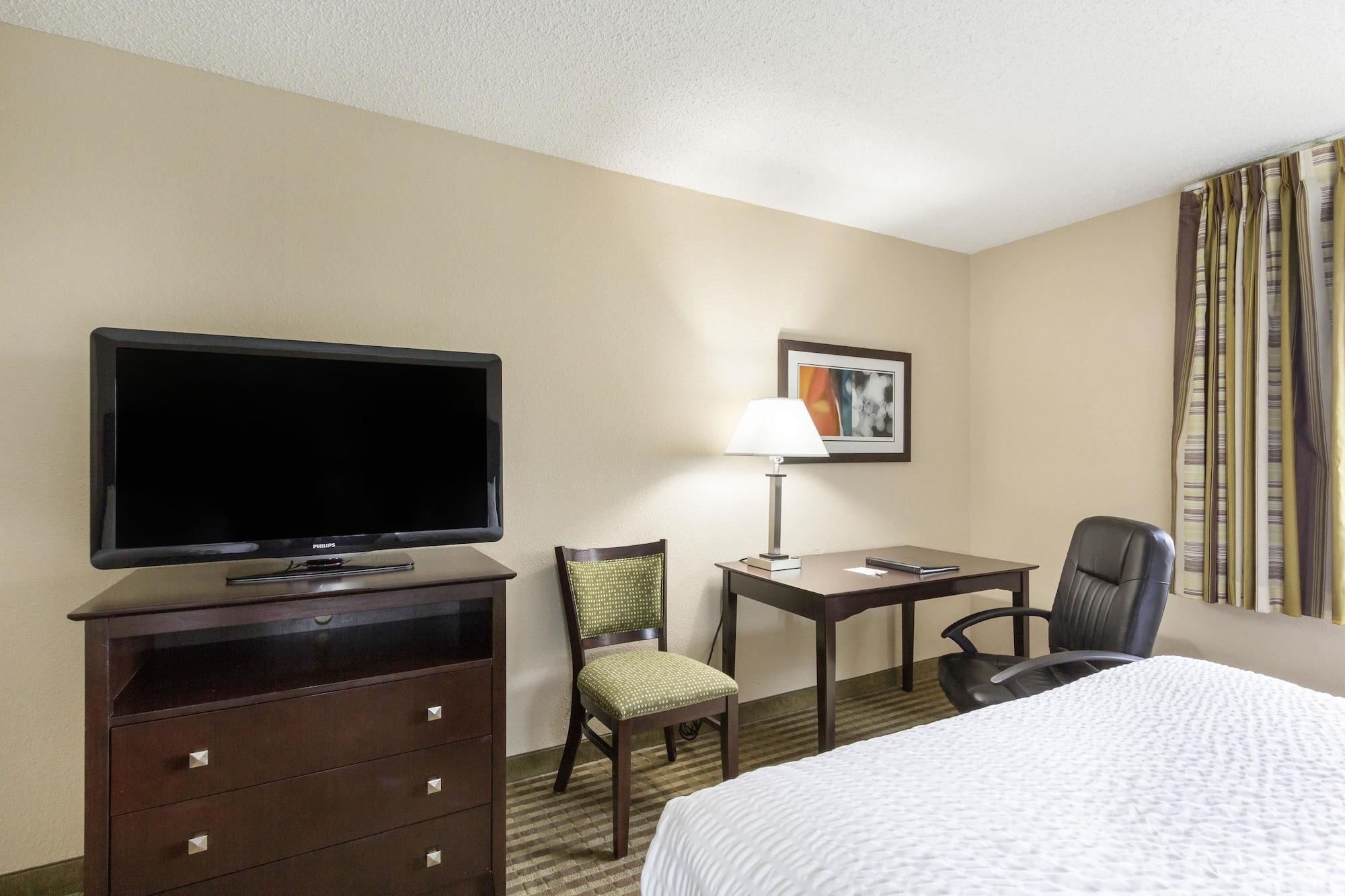 Clarion Hotel Beachwood-Cleveland Extérieur photo