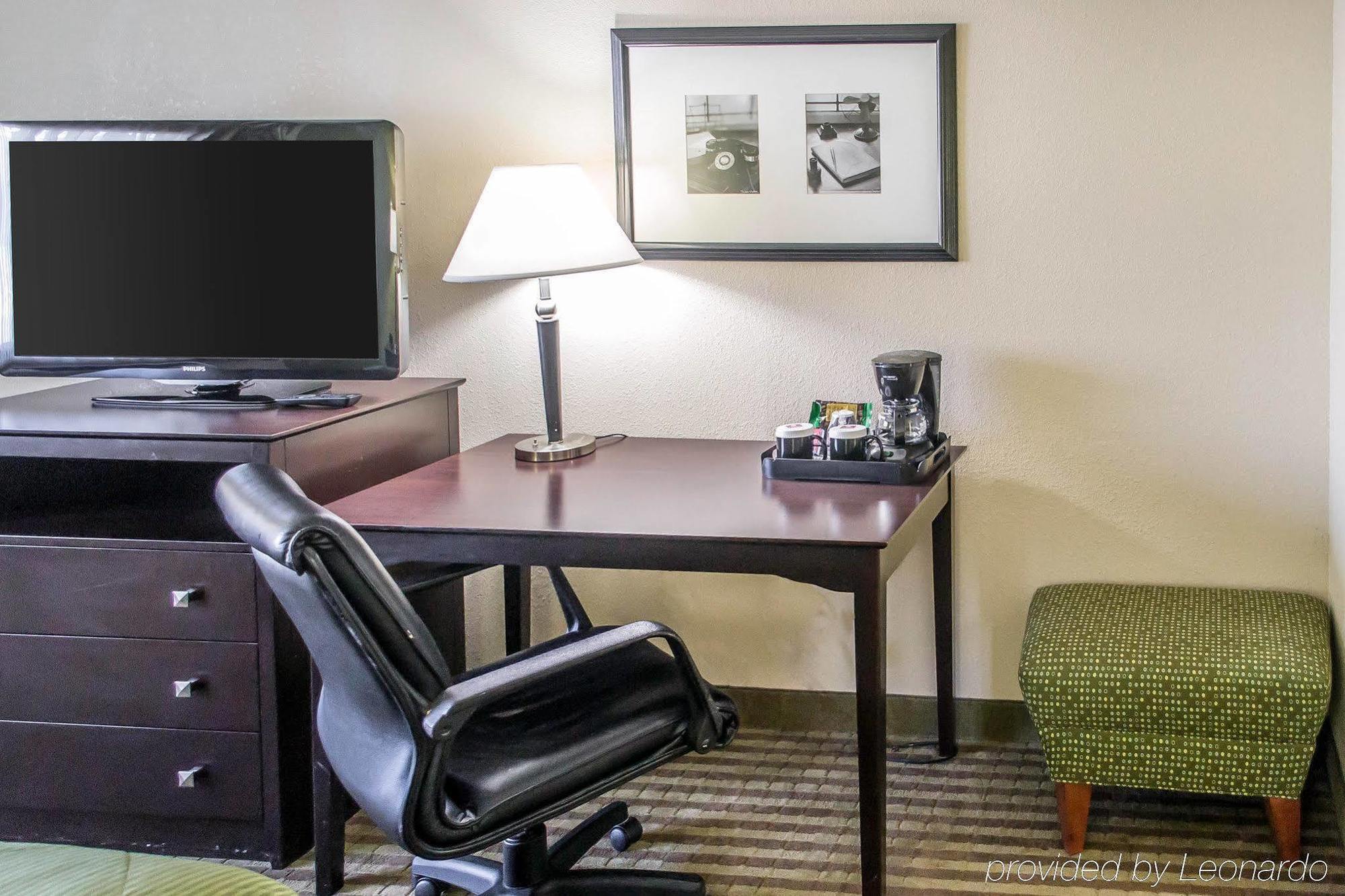 Clarion Hotel Beachwood-Cleveland Extérieur photo