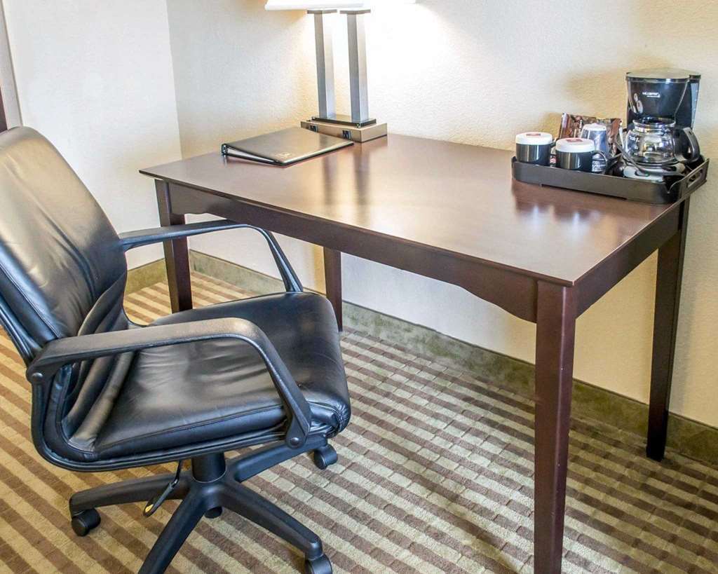 Clarion Hotel Beachwood-Cleveland Chambre photo