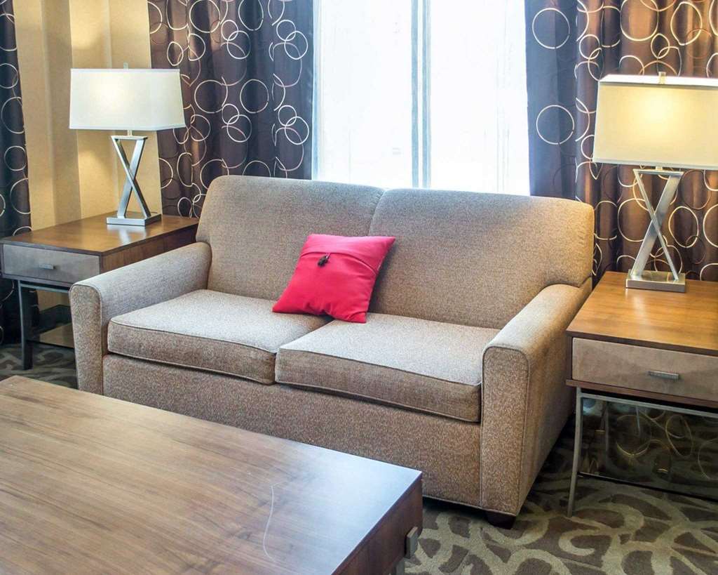 Clarion Hotel Beachwood-Cleveland Intérieur photo