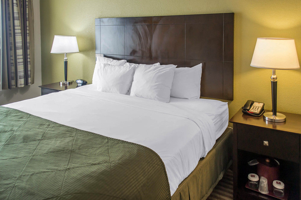 Clarion Hotel Beachwood-Cleveland Extérieur photo