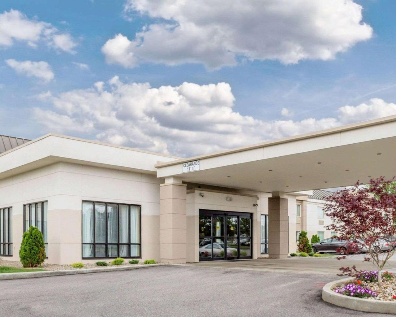 Clarion Hotel Beachwood-Cleveland Extérieur photo